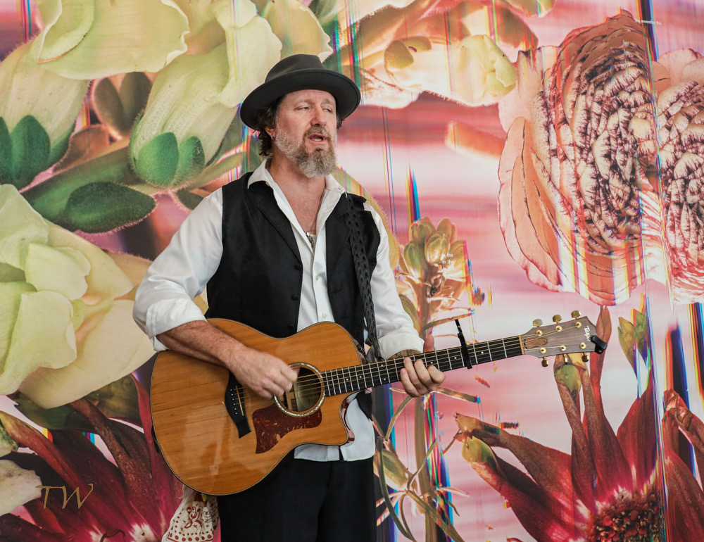 Thomas Hinds with guitar